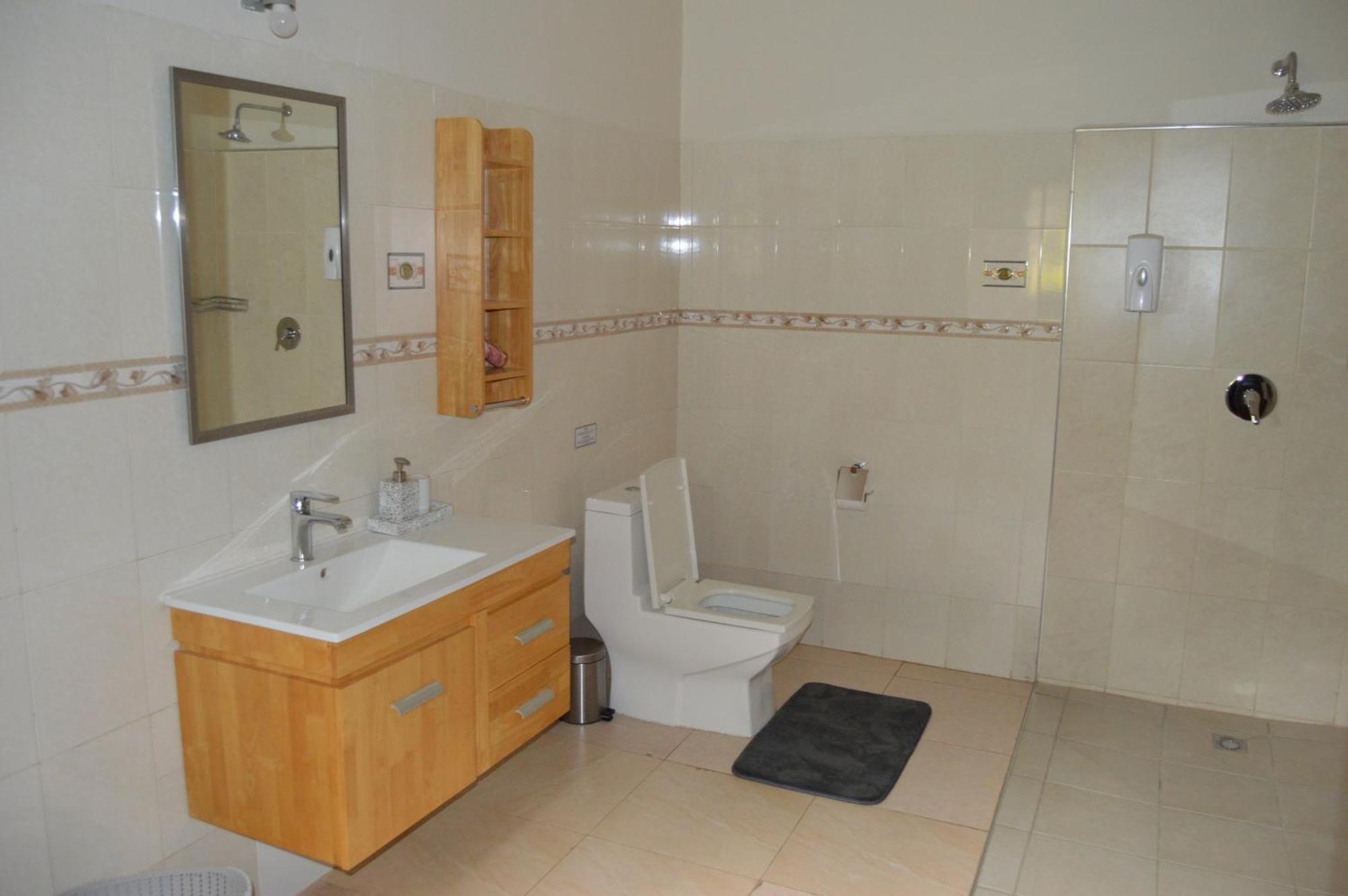 לובומבאשי Bougainvilla Boutique Hotel & Restaurant מראה חיצוני תמונה