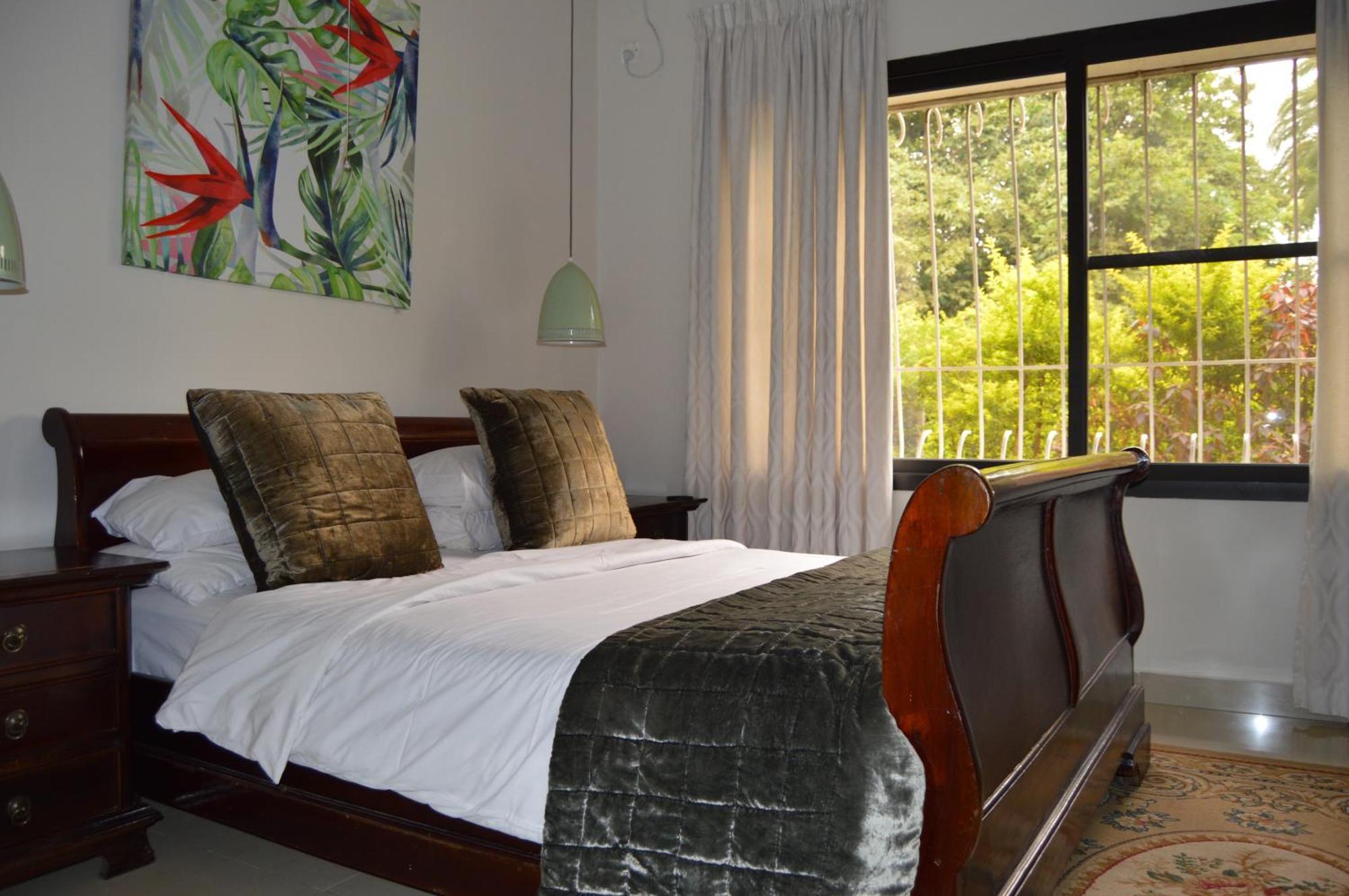 לובומבאשי Bougainvilla Boutique Hotel & Restaurant מראה חיצוני תמונה